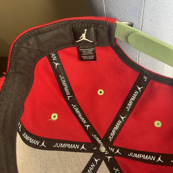 Air Jordan Hat Men Red Hare Space Jam Jumpman Snap Back Cap New - Picture 10 of 10